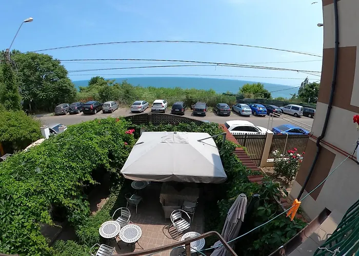 Flavia كونستانتا