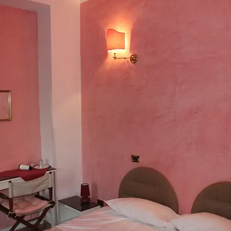 Flavia Bed and Breakfast 4*