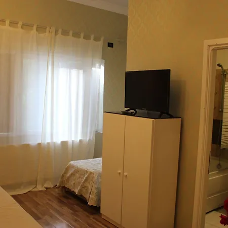 Flavia Bed and Breakfast 4*