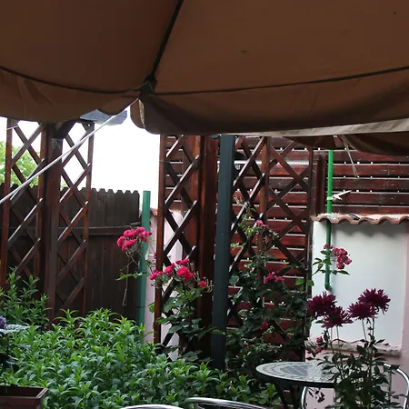 Flavia Bed and Breakfast